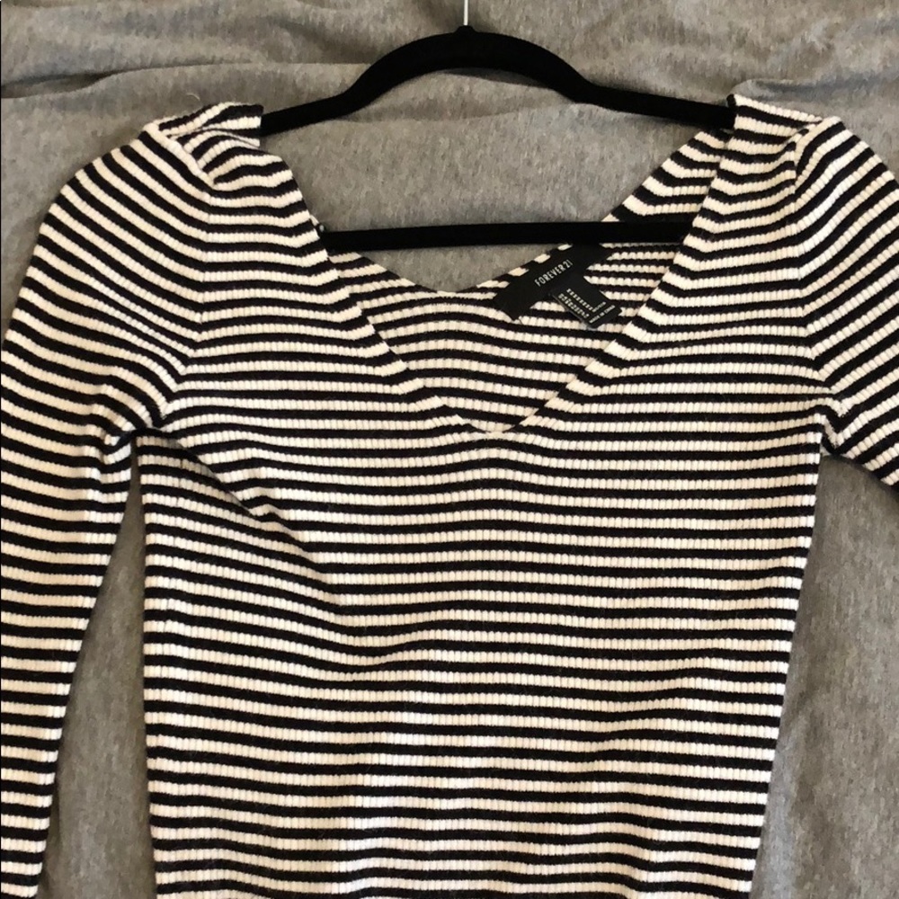 New forever 21 striped cropped sweater
